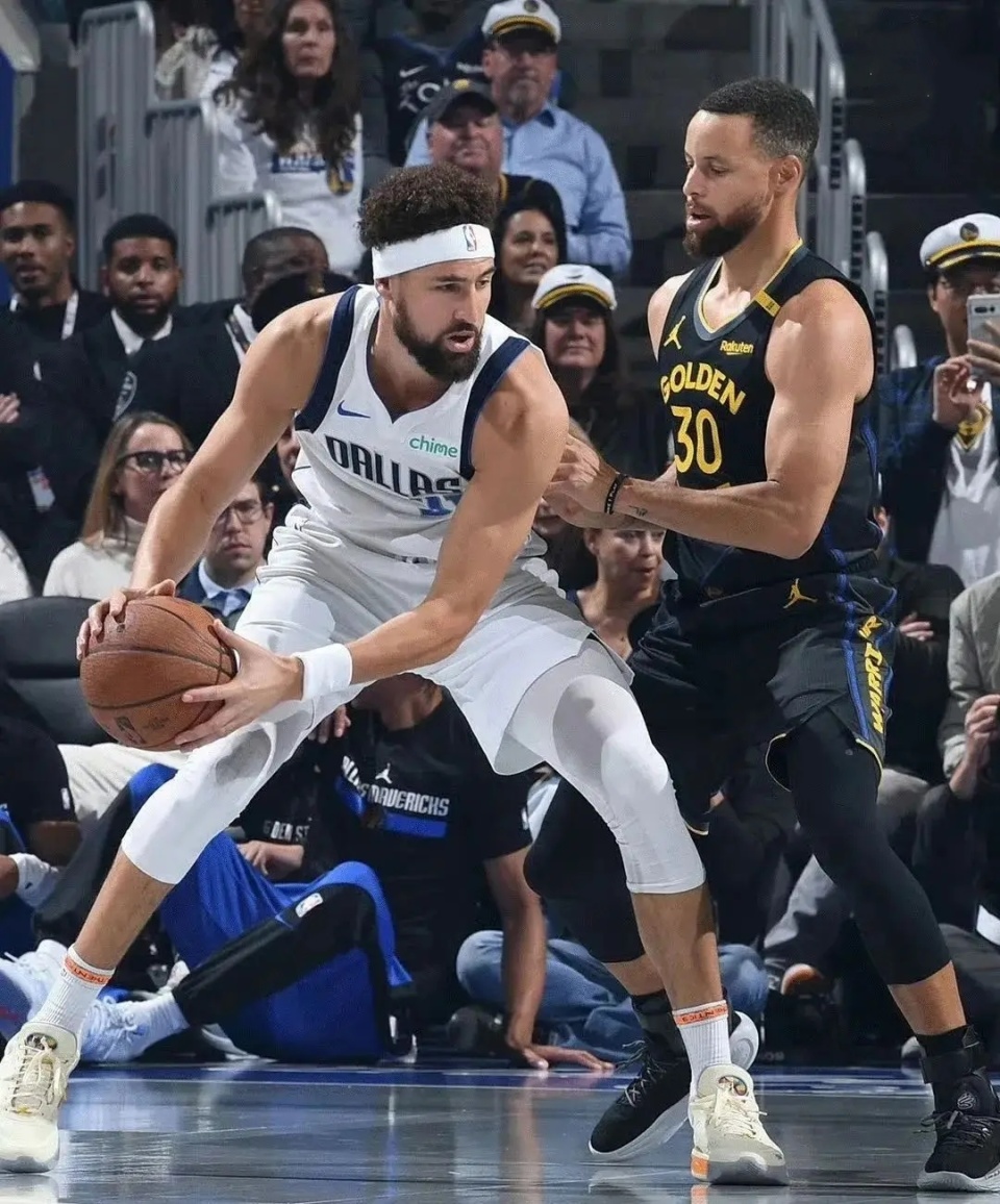 在欧文正式, 联盟最受关, com